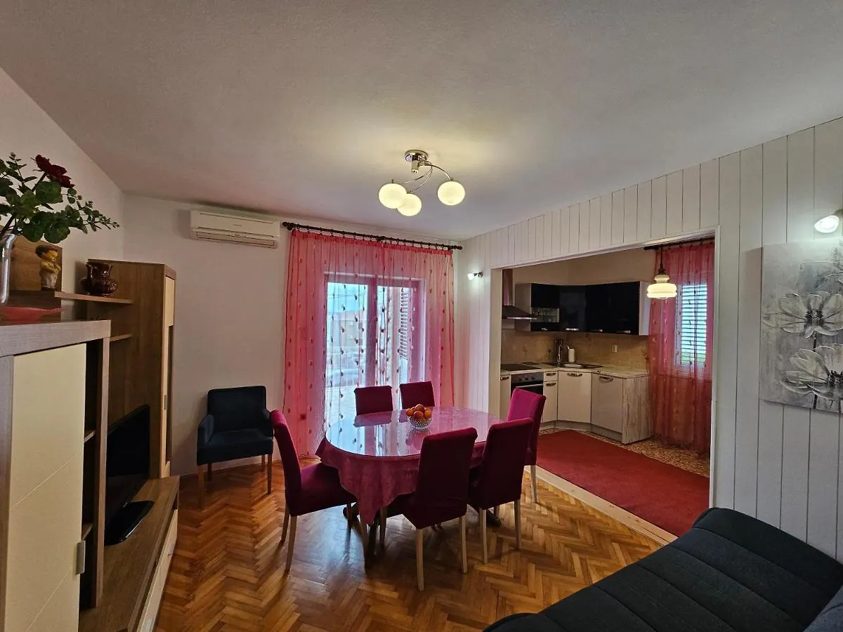 Apartment Karlo Trogir